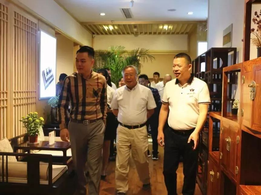 中國國際茶文化研究會主辦浙茶企赴陜西考察活動，參觀漢唐西安旗艦店插圖1