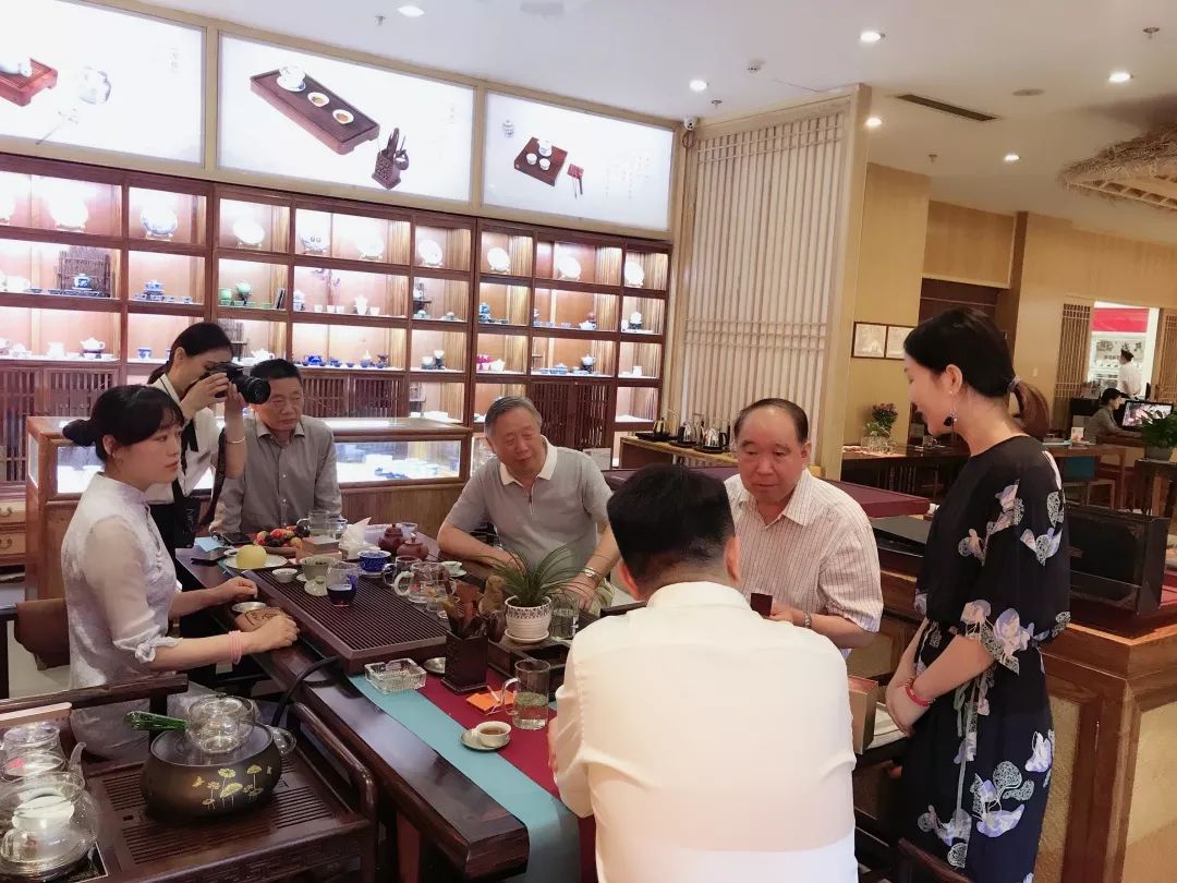 中國國際茶文化研究會考察團(tuán)赴漢唐西安店考察插圖1 中國國際茶文化研究會考察團(tuán)赴漢唐西安店考察插圖1